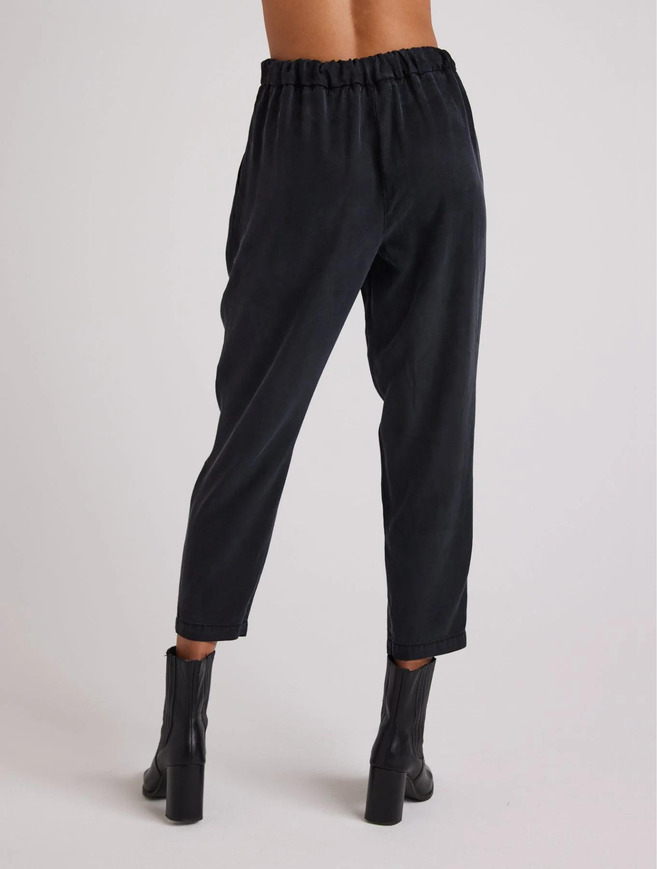 Nico Clean Waist Slouchy Trouser