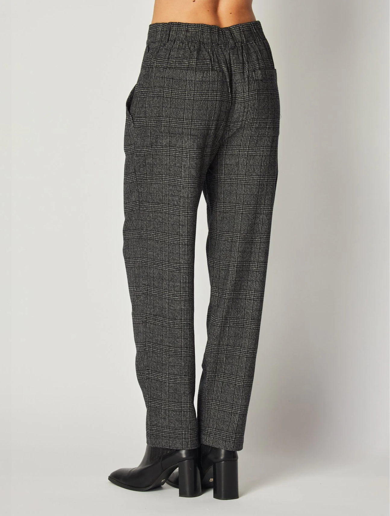 Relaxed Pleat Front Trouser