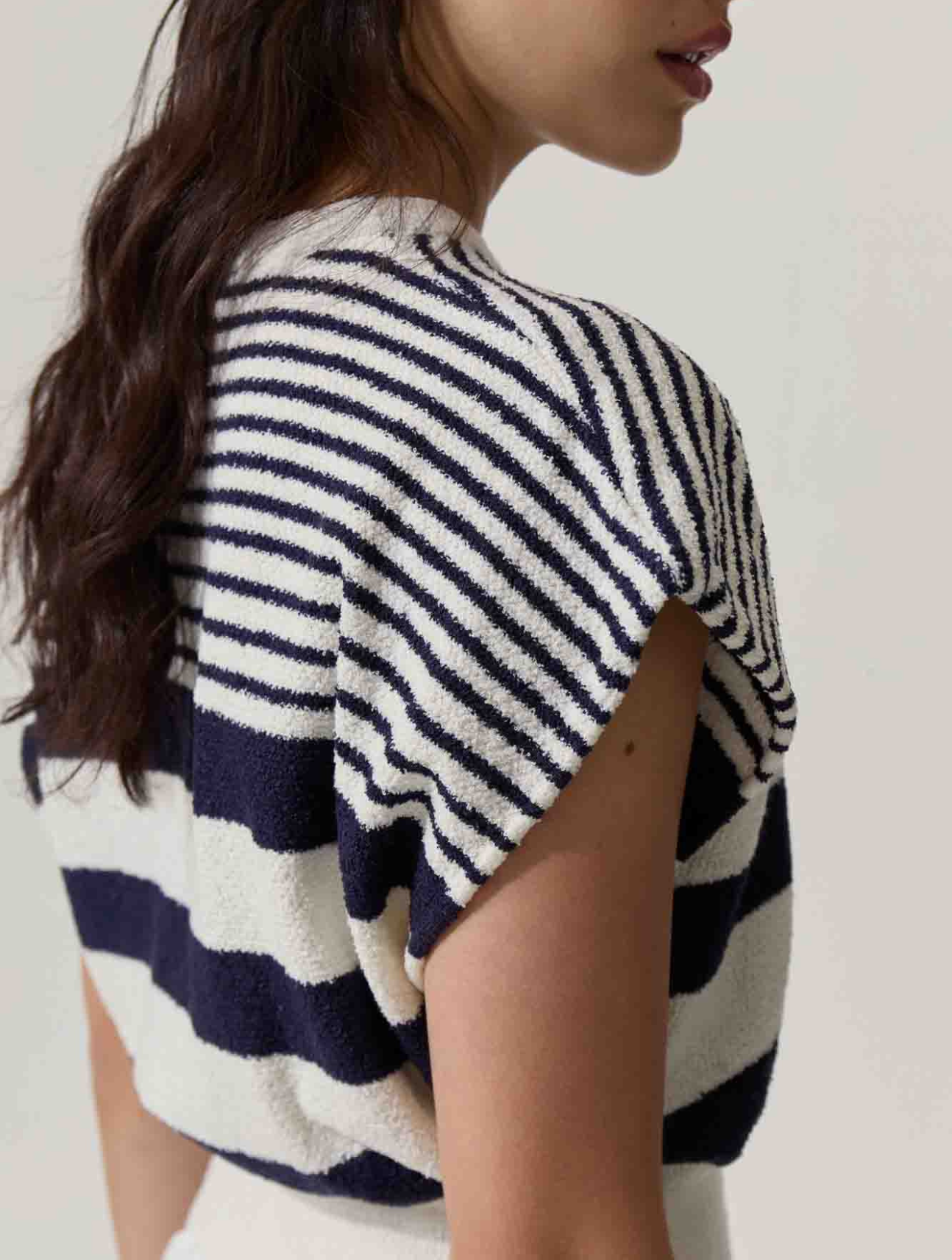 Eloan Knit Vest