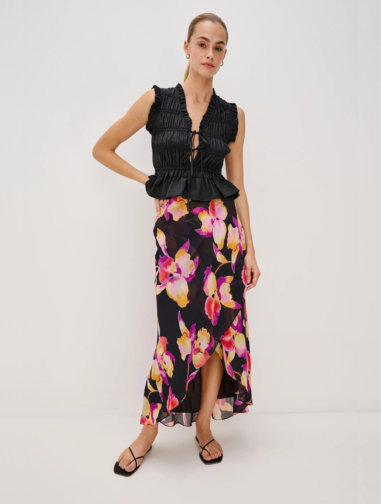 スカート GOLDEN  Women Skirts GWP01953P00161890100 Black side zip line skirt(S BLACK): スカート｜PMbox P&M OFFICIAL