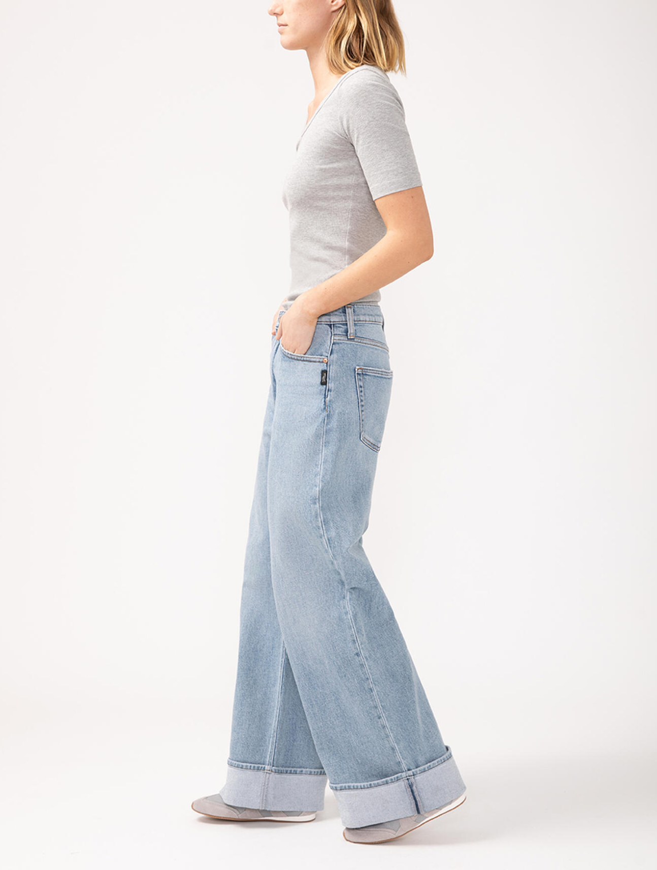 Highly Desirable Wide Leg