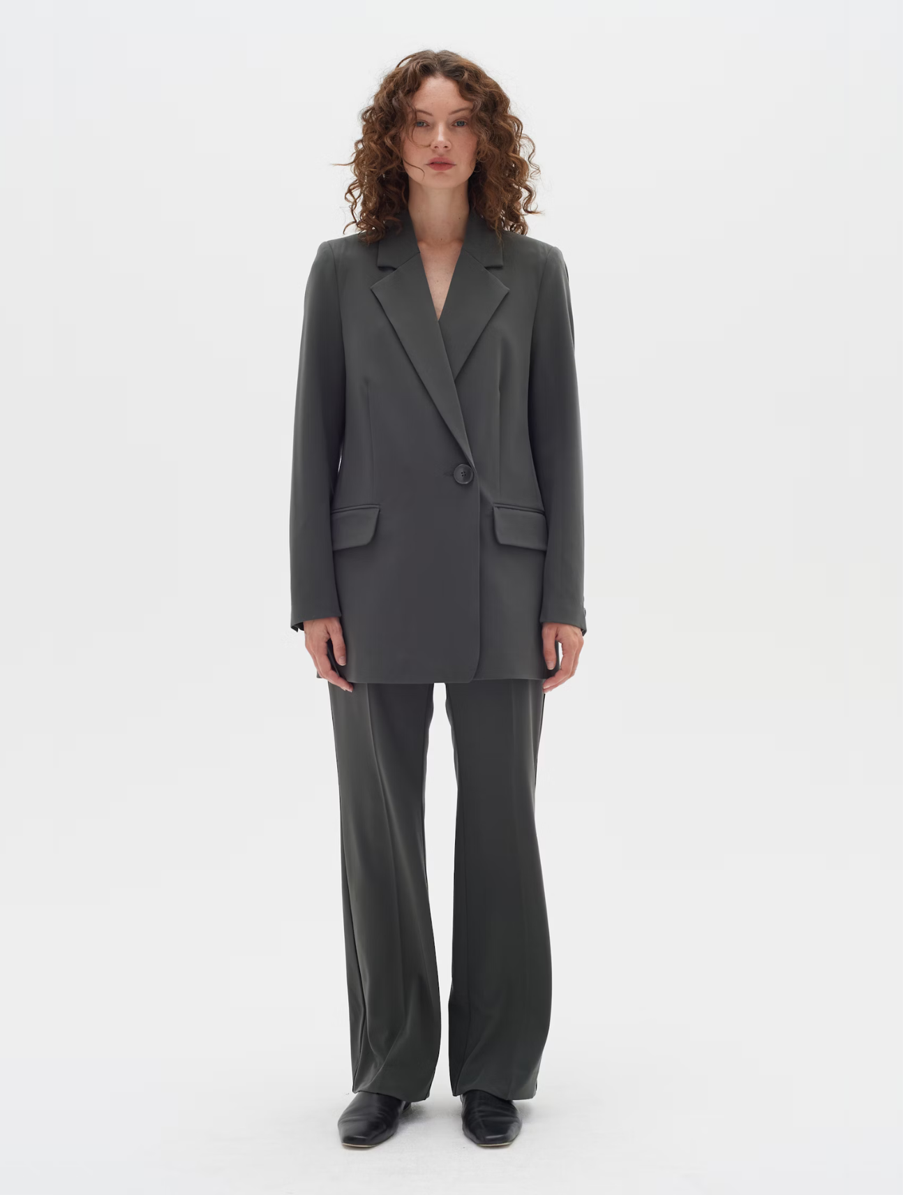 Veta Adian Bootcut Pant