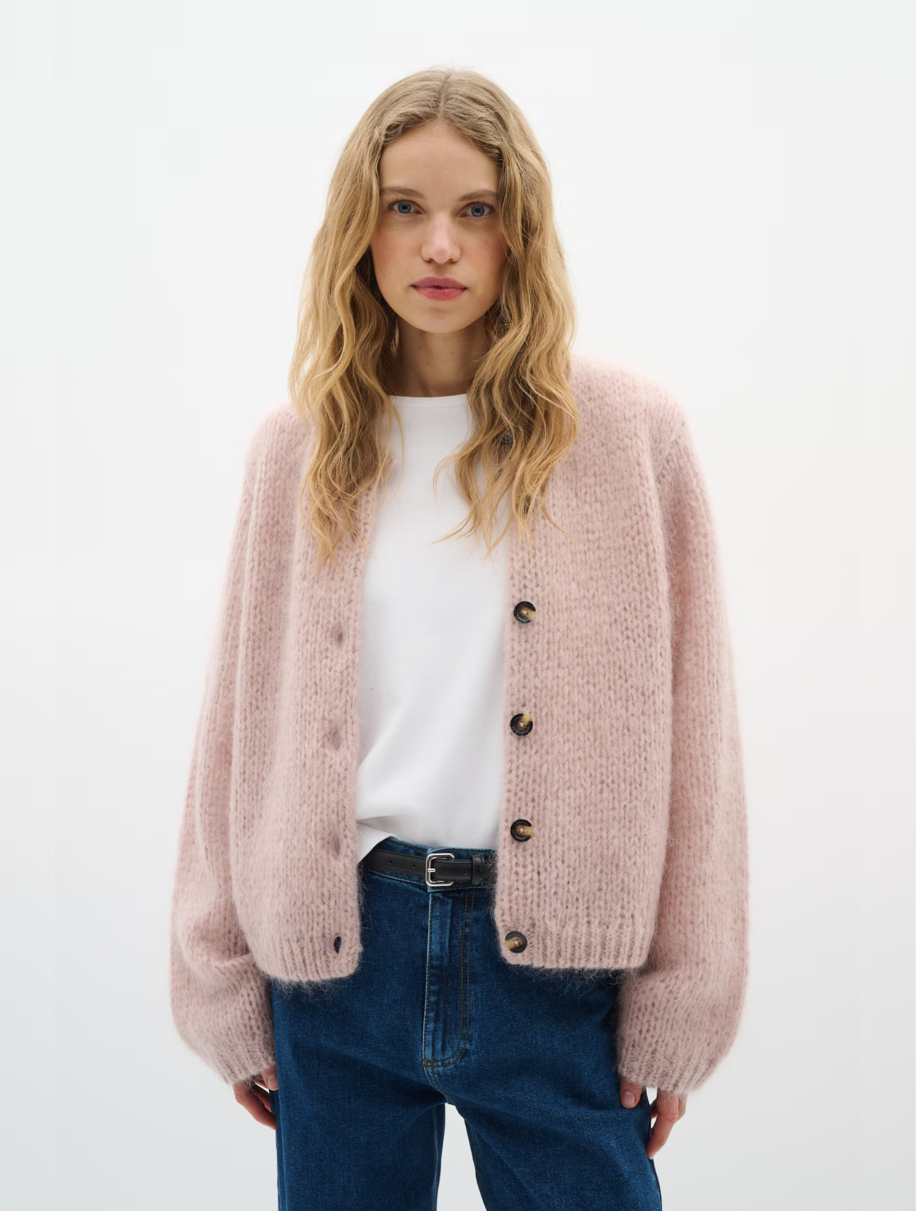 Jetra Cardigan