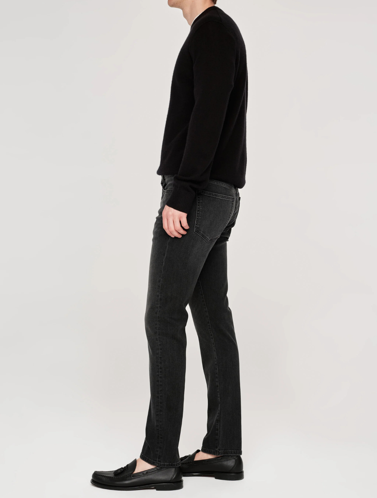 Russel Slim Straight