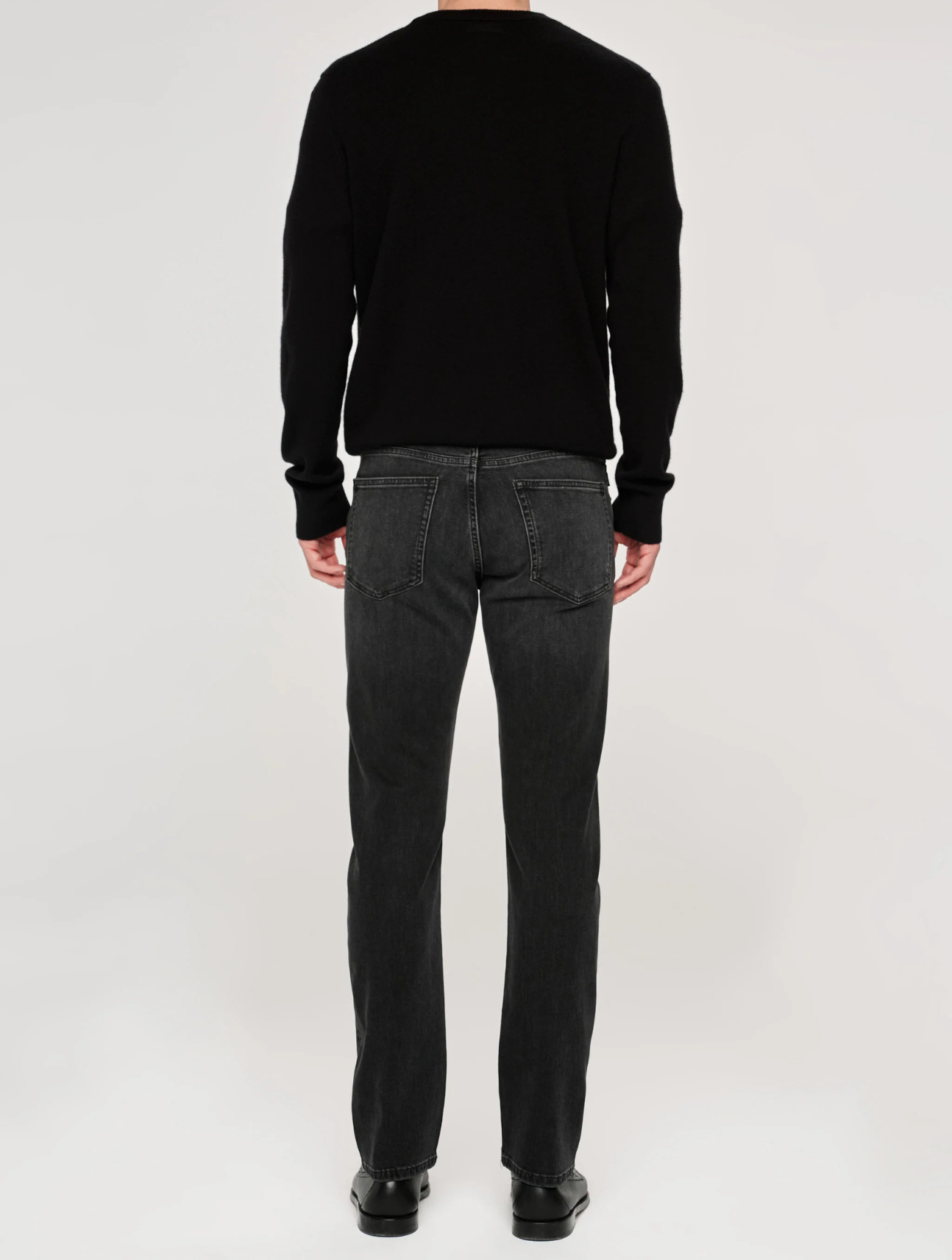 Russel Slim Straight