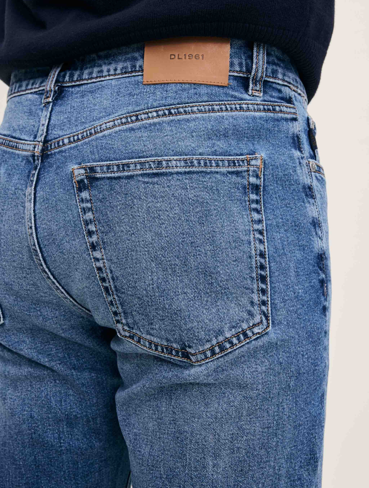 Russel Slim Straight Jeans