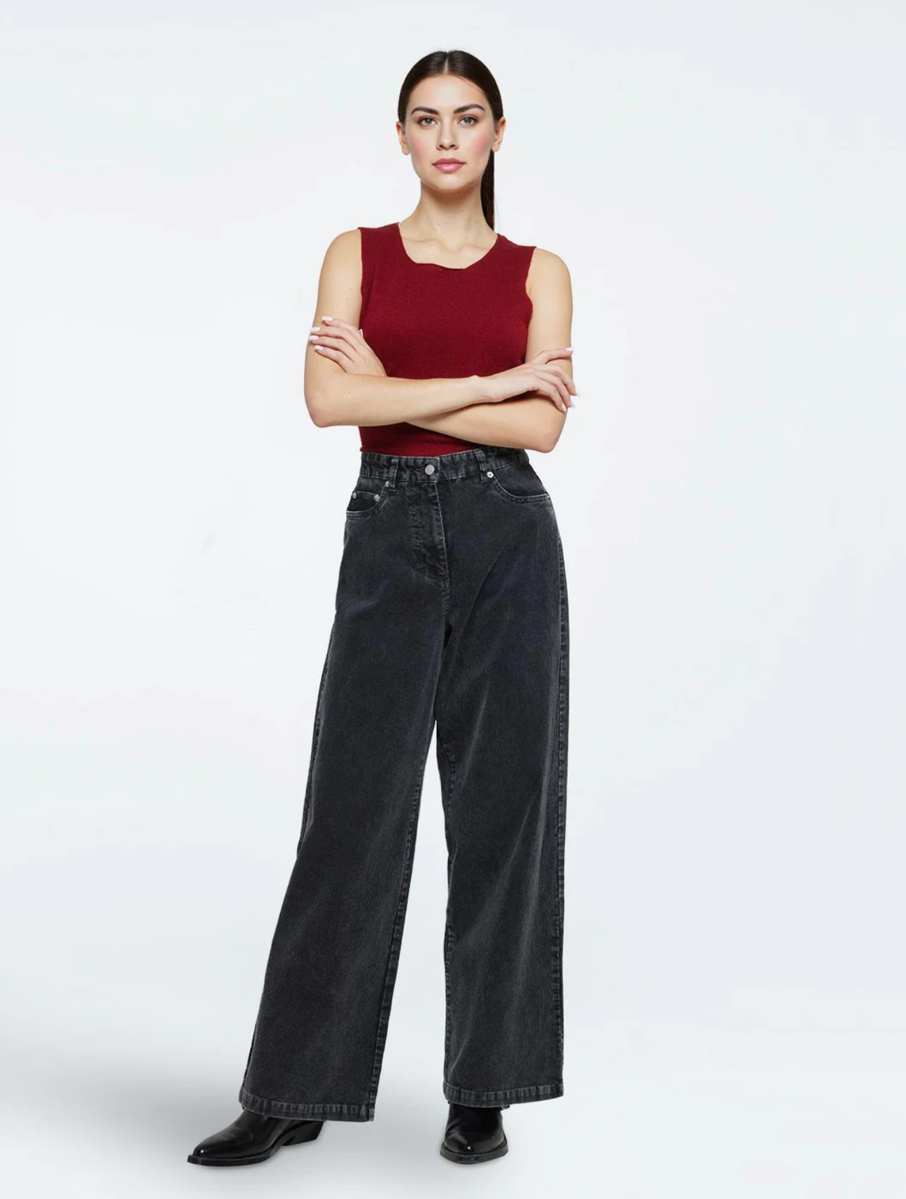 Aiyas Corduroy Pants