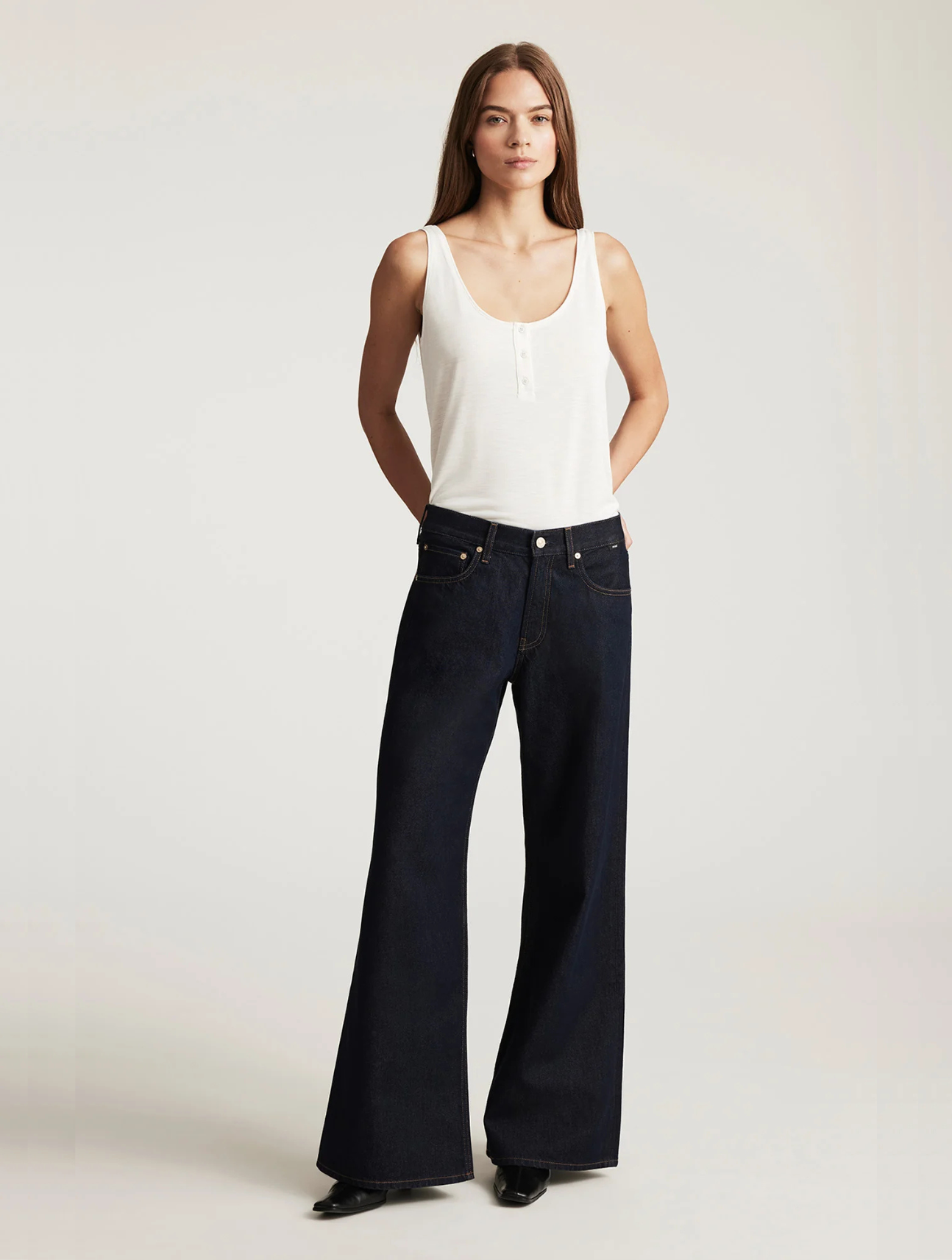 Sandy Wide Leg Jeans