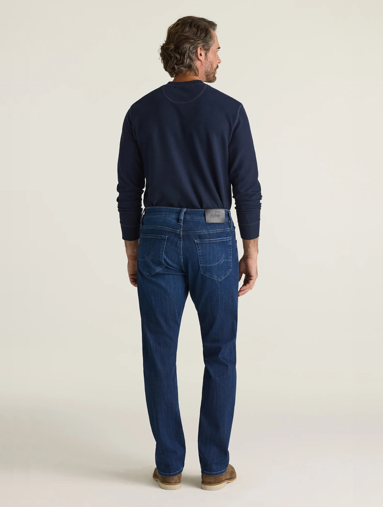 Camino Relaxed Straight Jeans