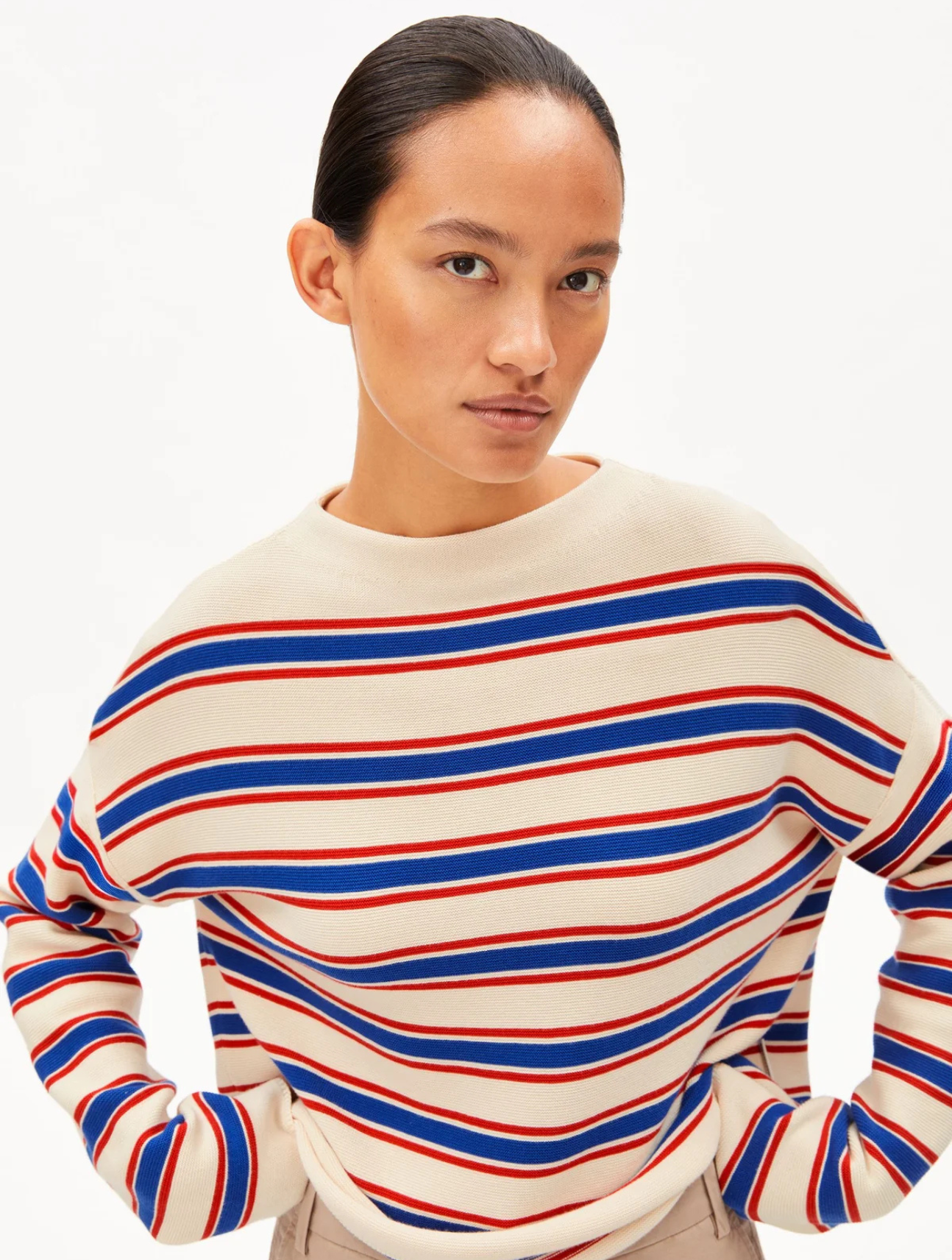 Merinaa Stripes Knit Sweater