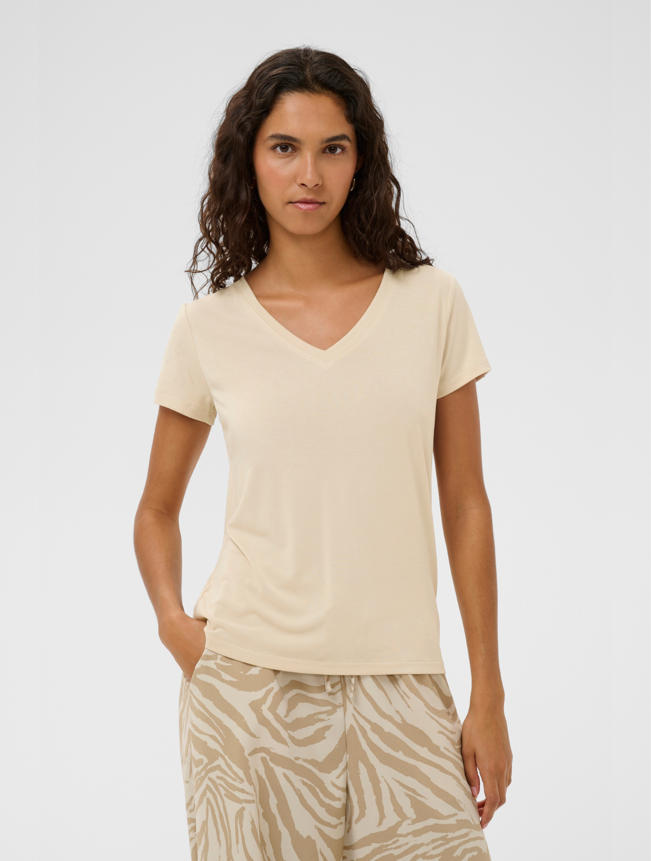 Columbine V-Neck T-Shirt