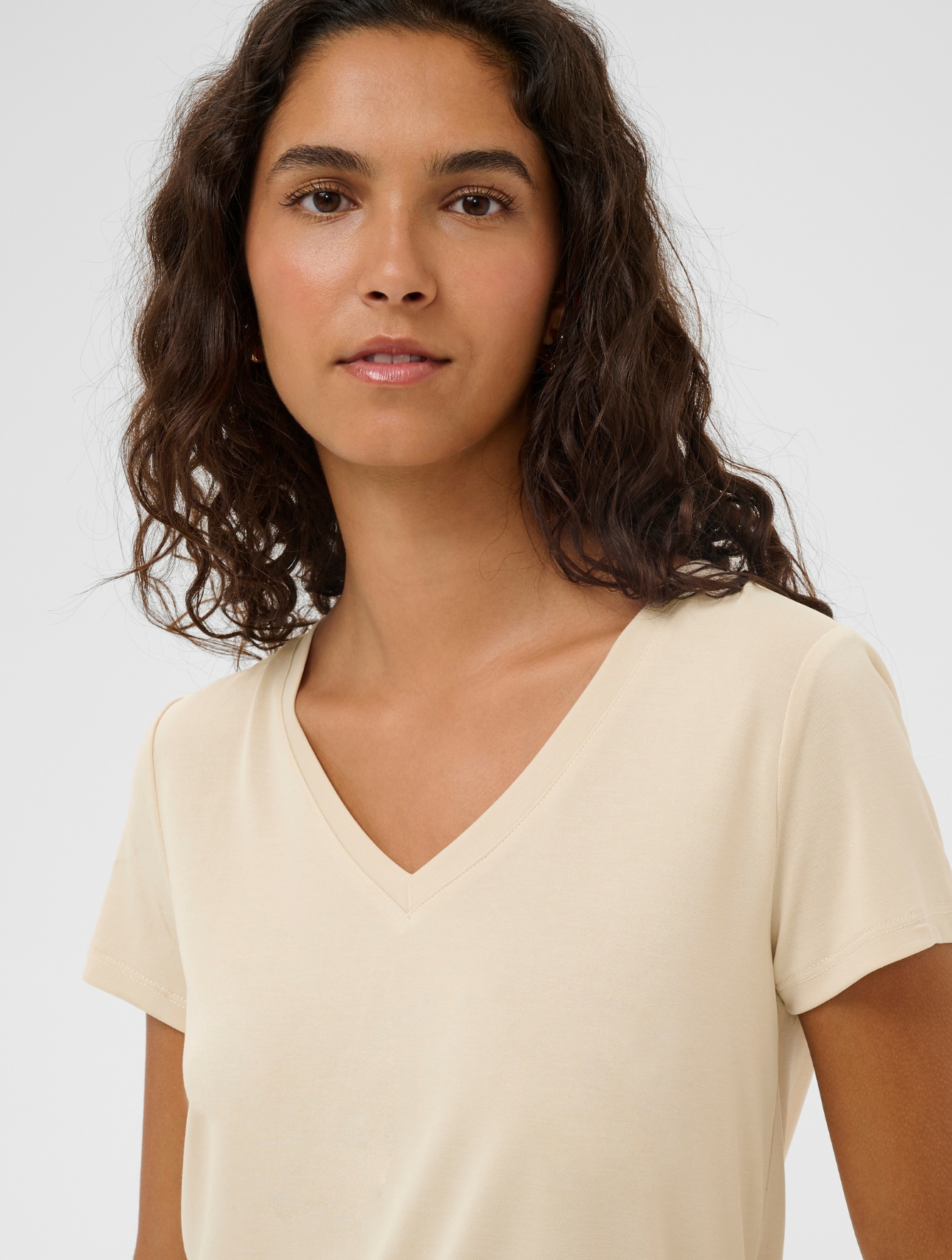 Columbine V-Neck T-Shirt