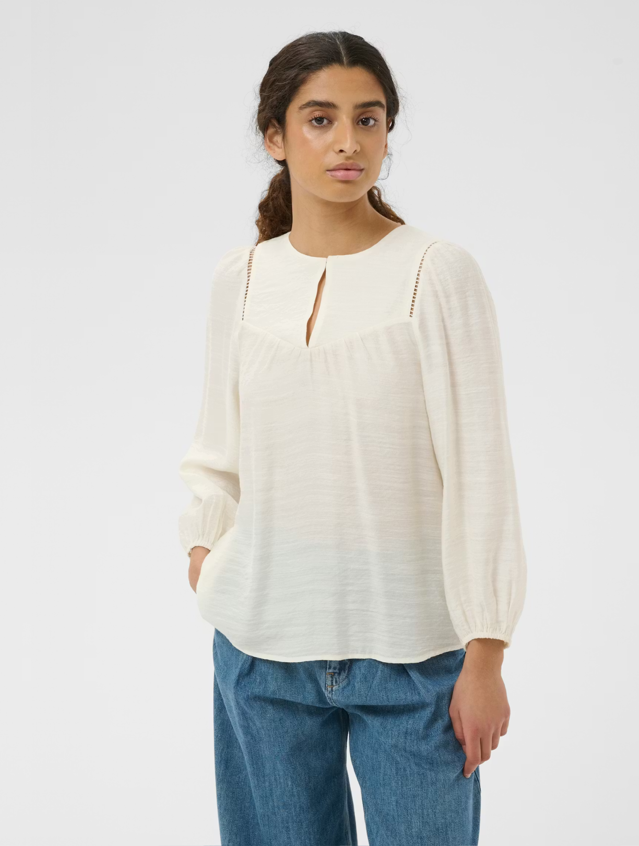 Linnis Blouse
