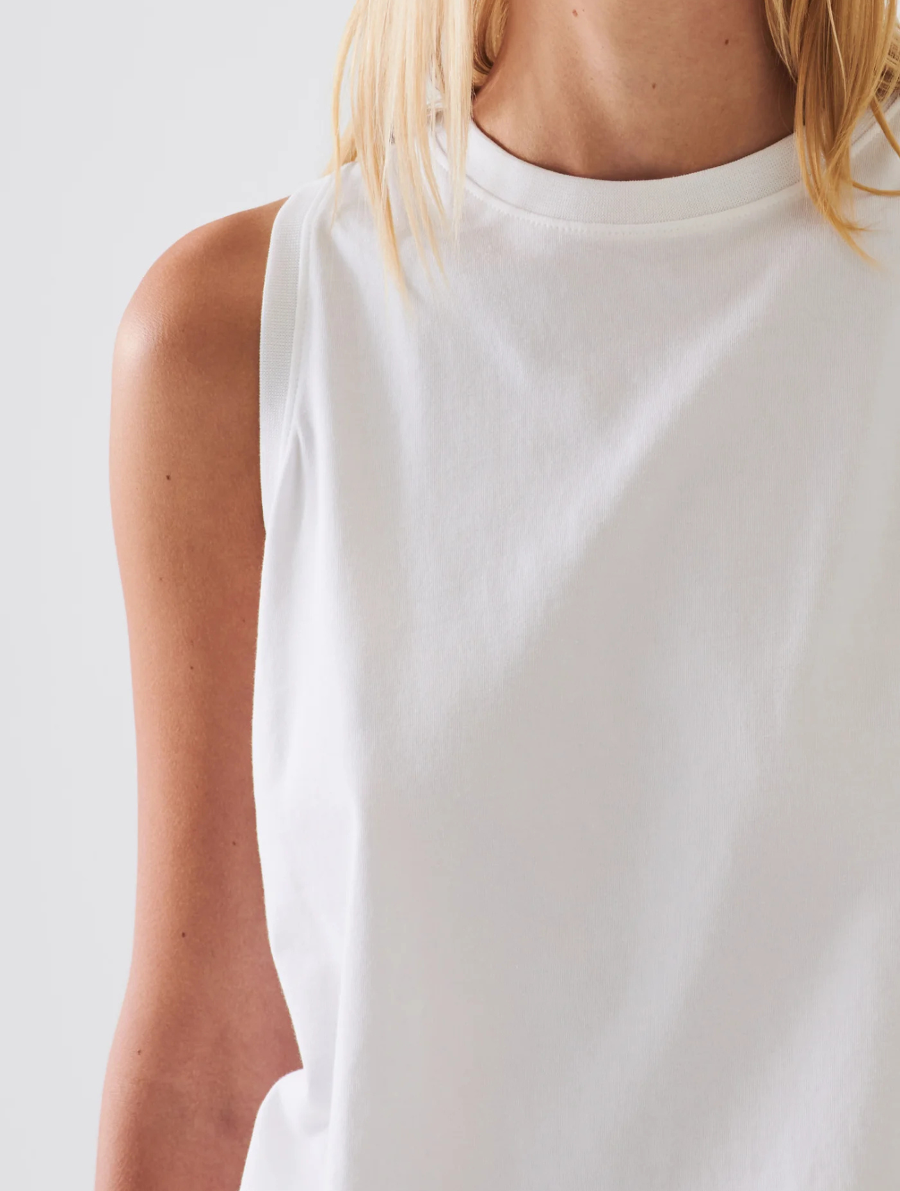 Iconic Boyfriend Fit Tank