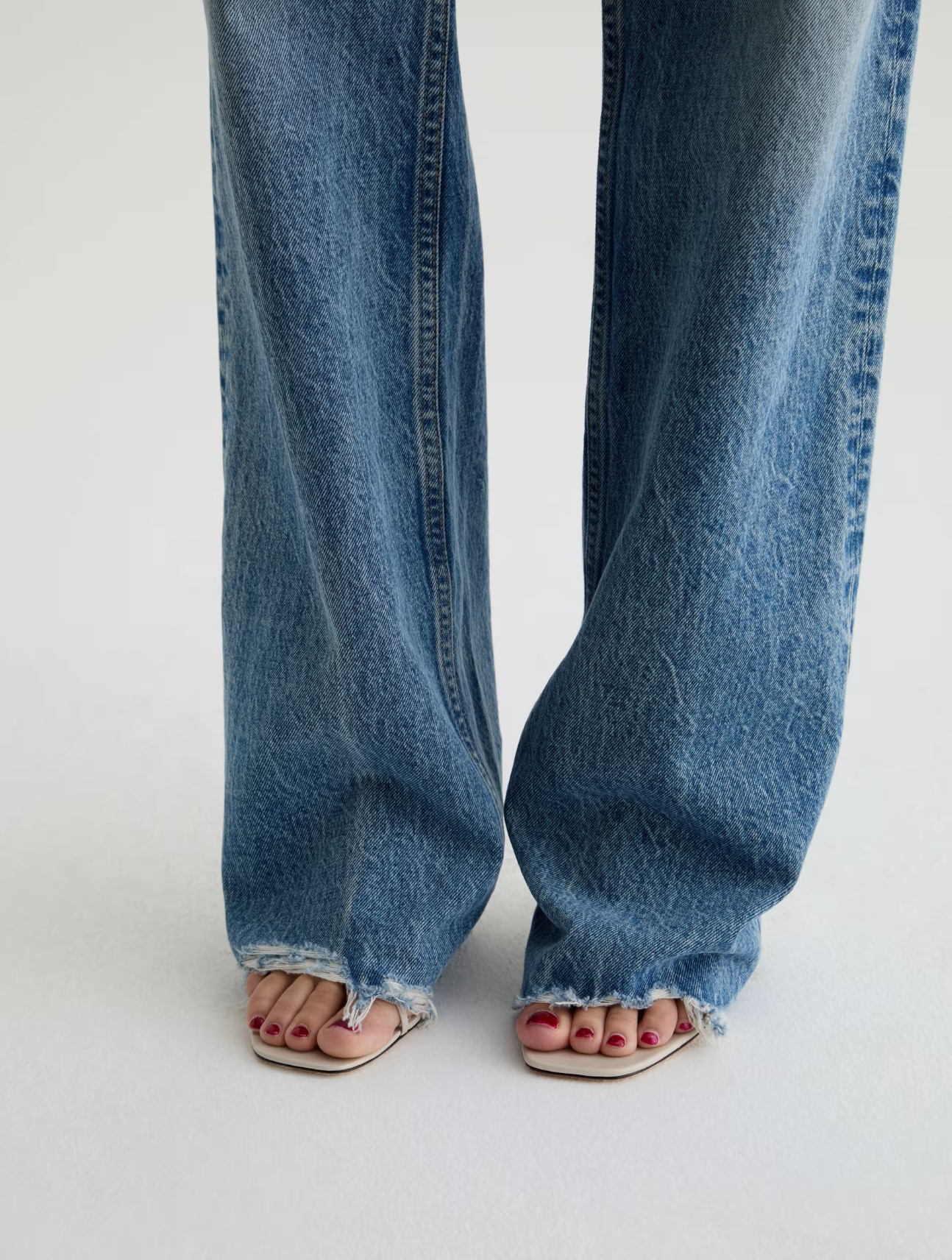 Billie Low Slung Straight