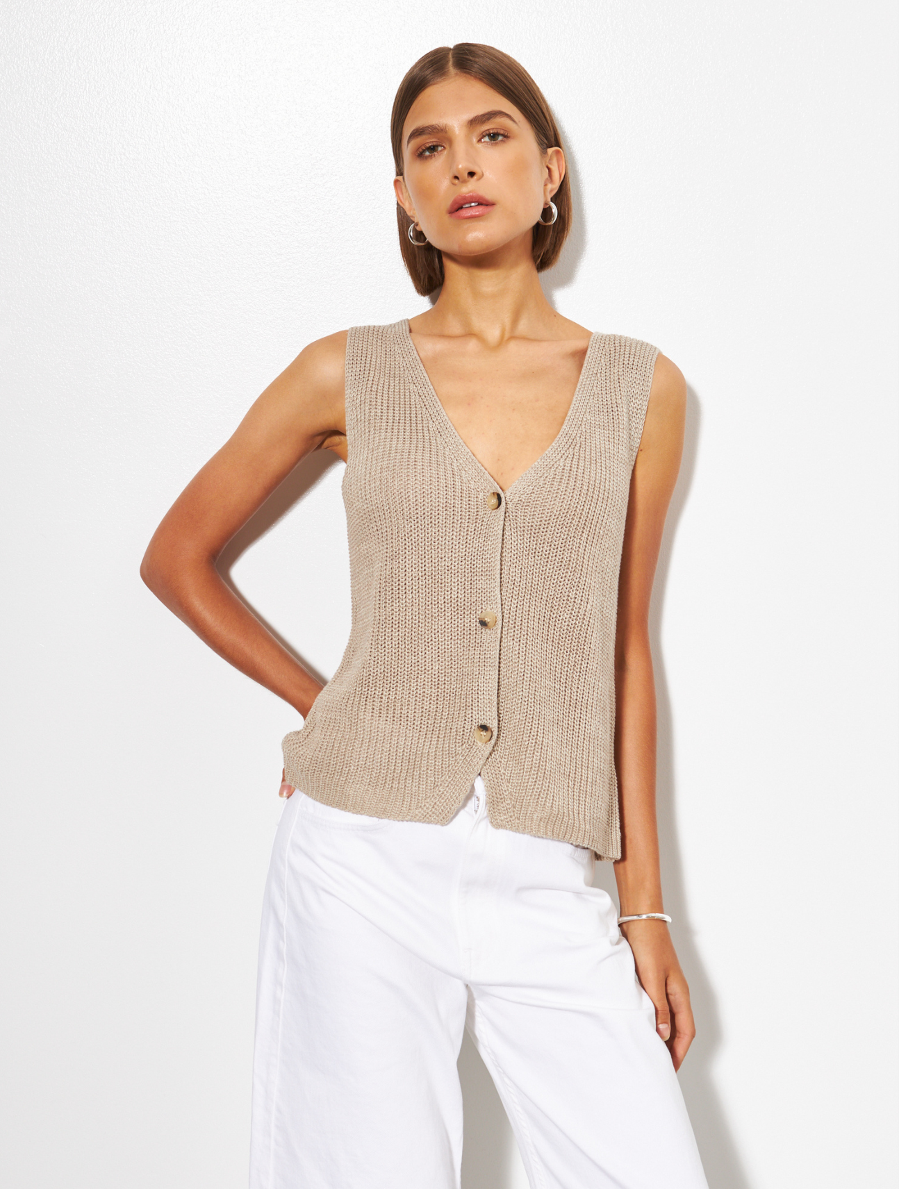 Mira Vest