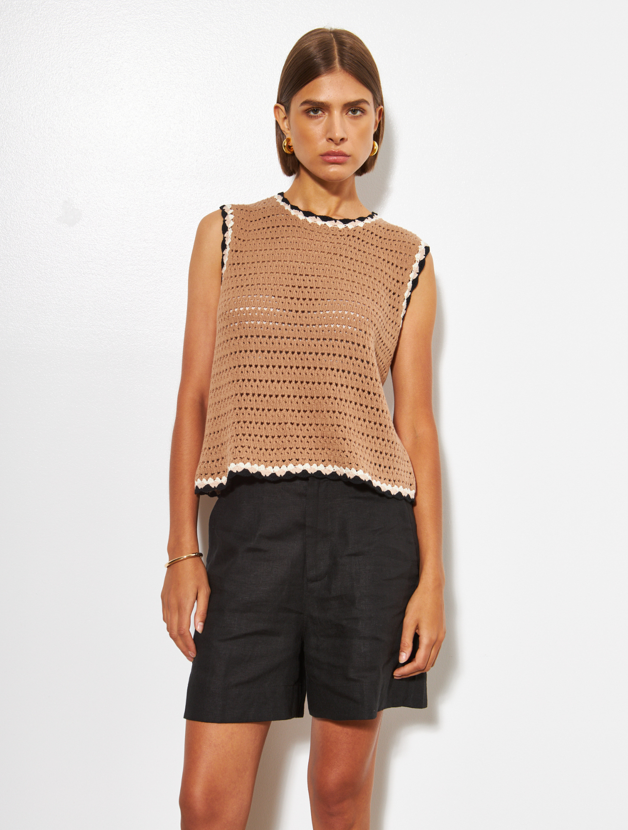 Alix Vest