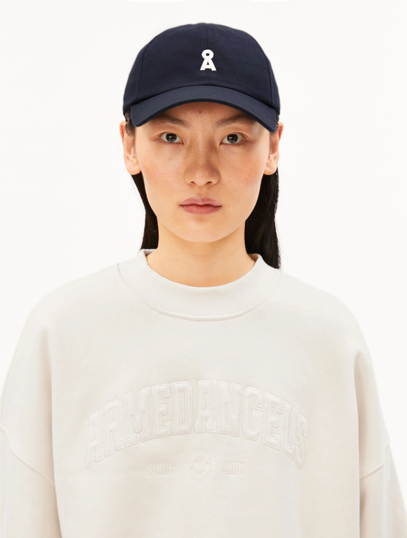 Yenaas Bold Cap
