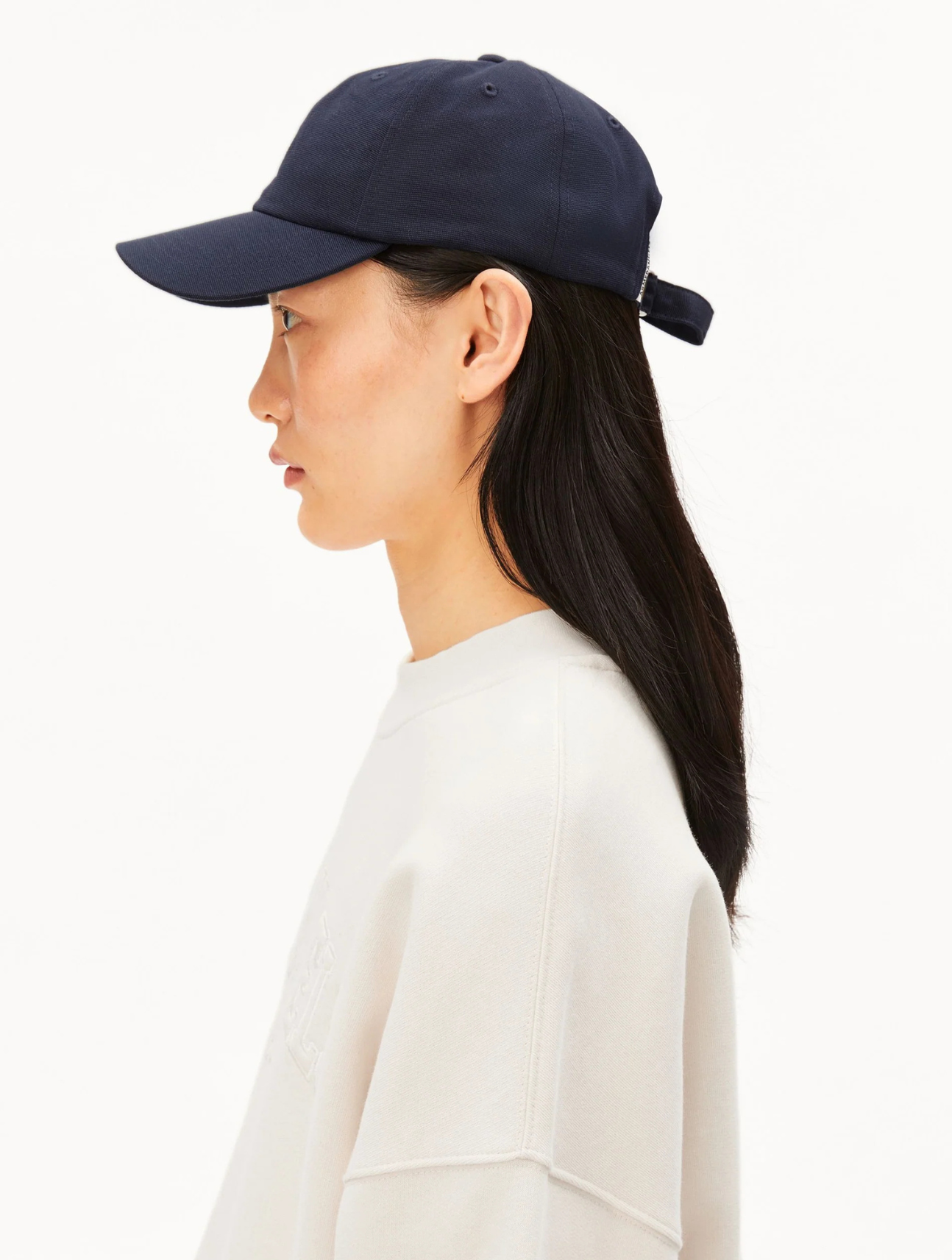 Yenaas Bold Cap
