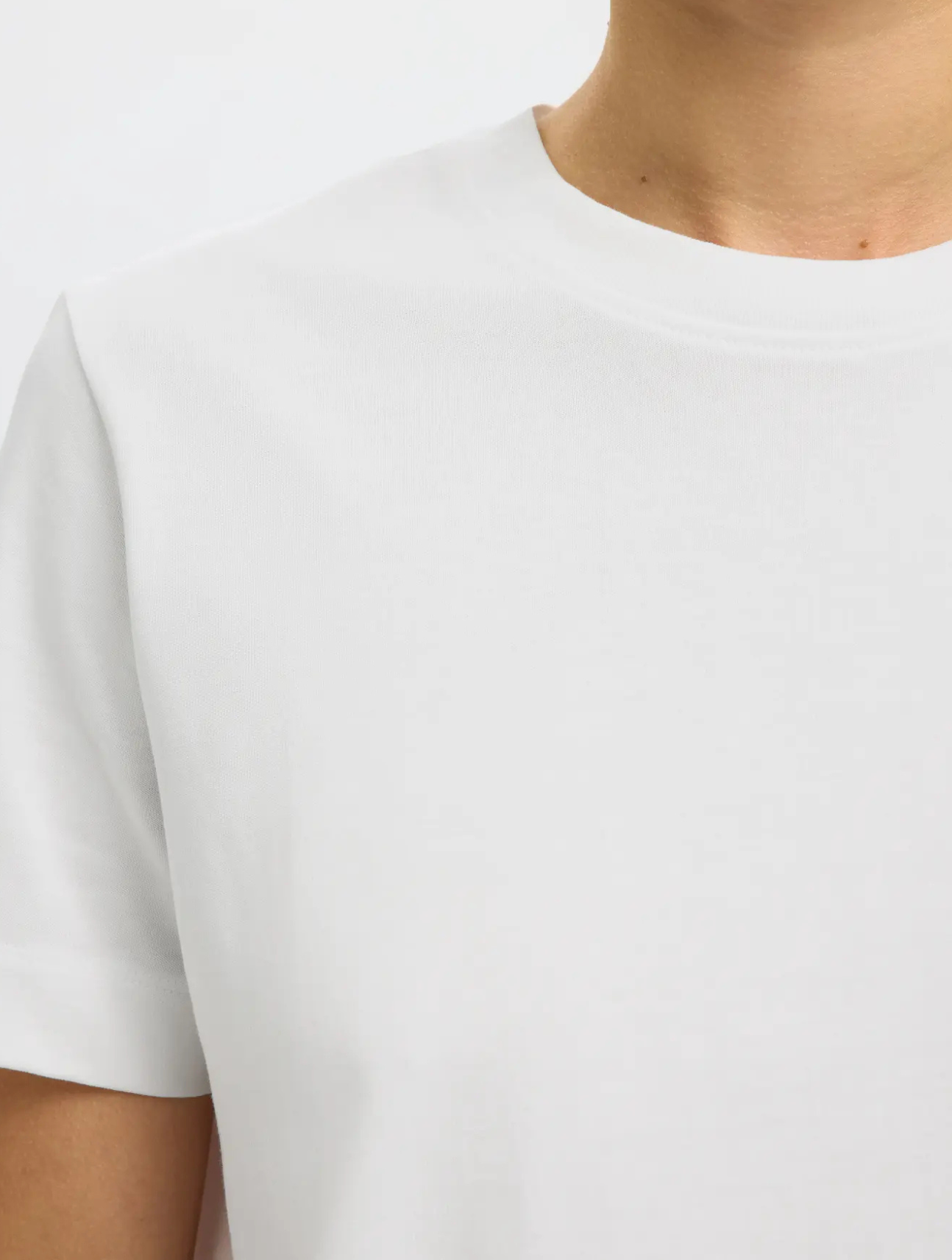 Essential SS Boxy Tee