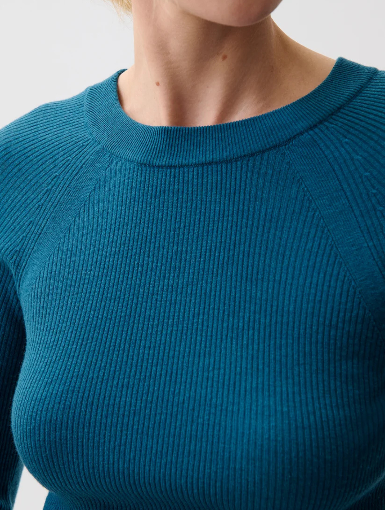 Juno Featherweight Sweater