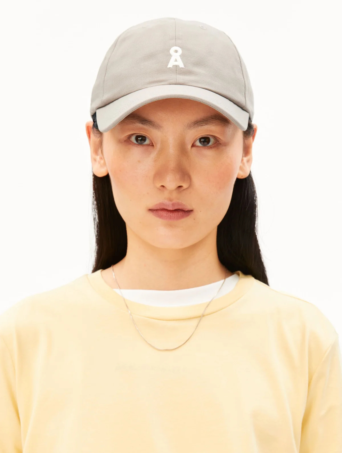 Yenaas Bold Cap