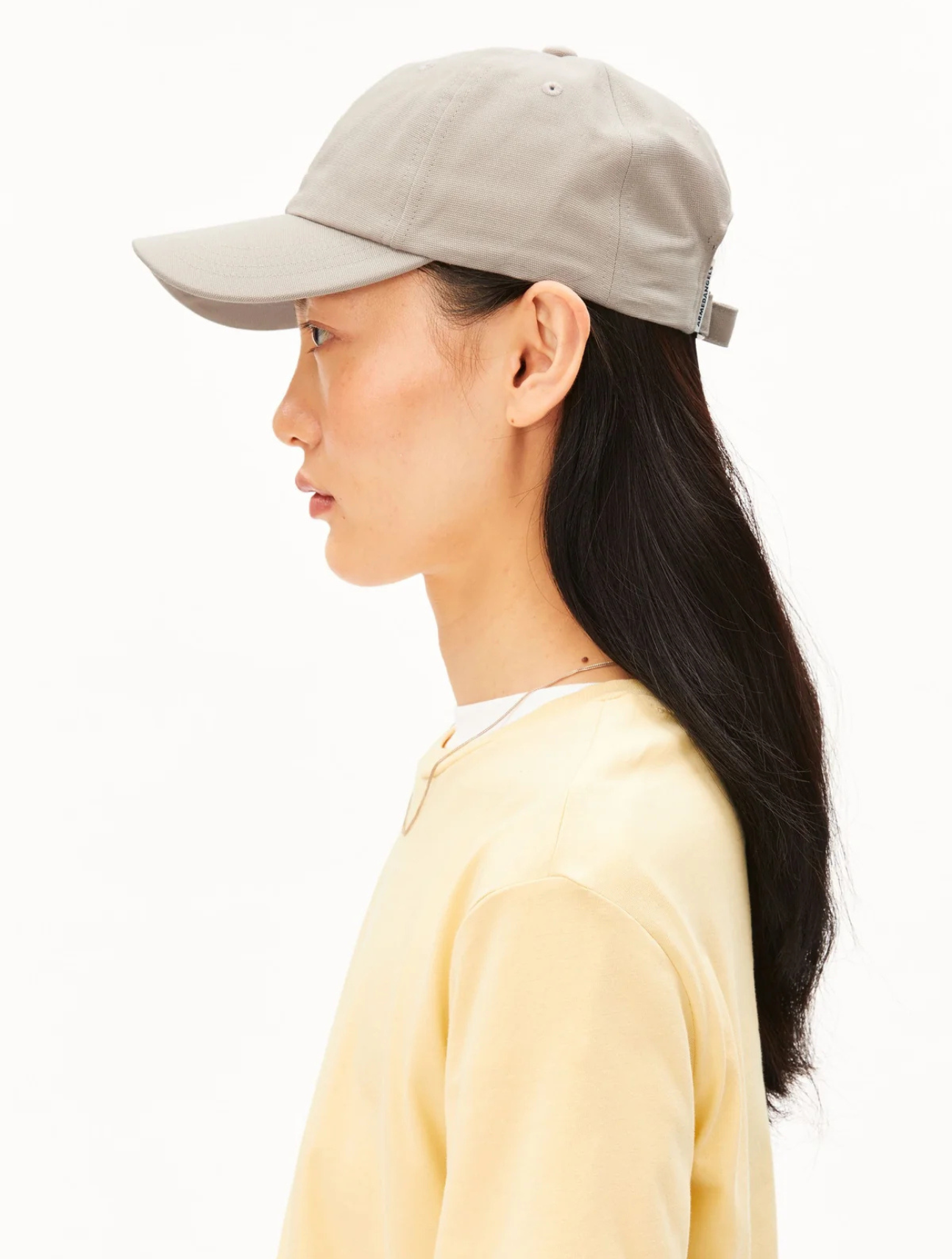Yenaas Bold Cap