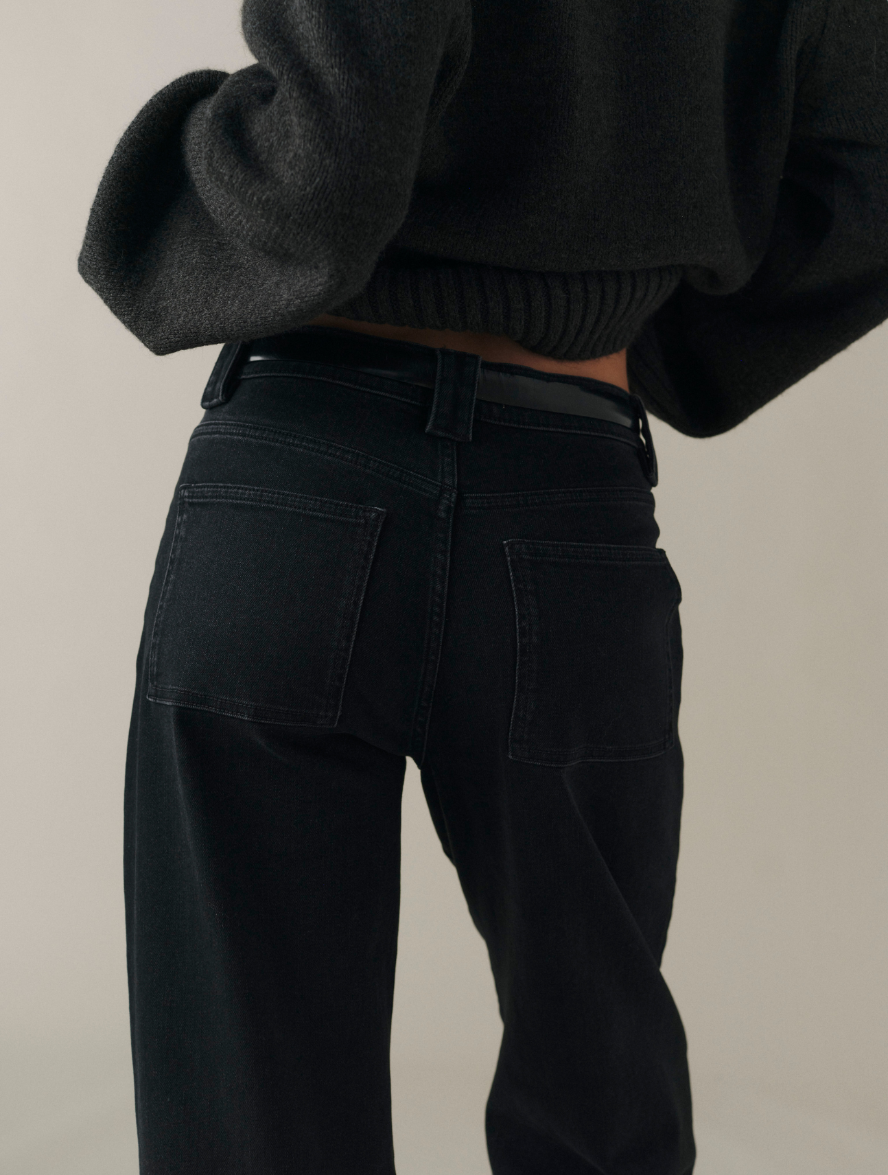 BNA Soft Curve Barrel Jeans