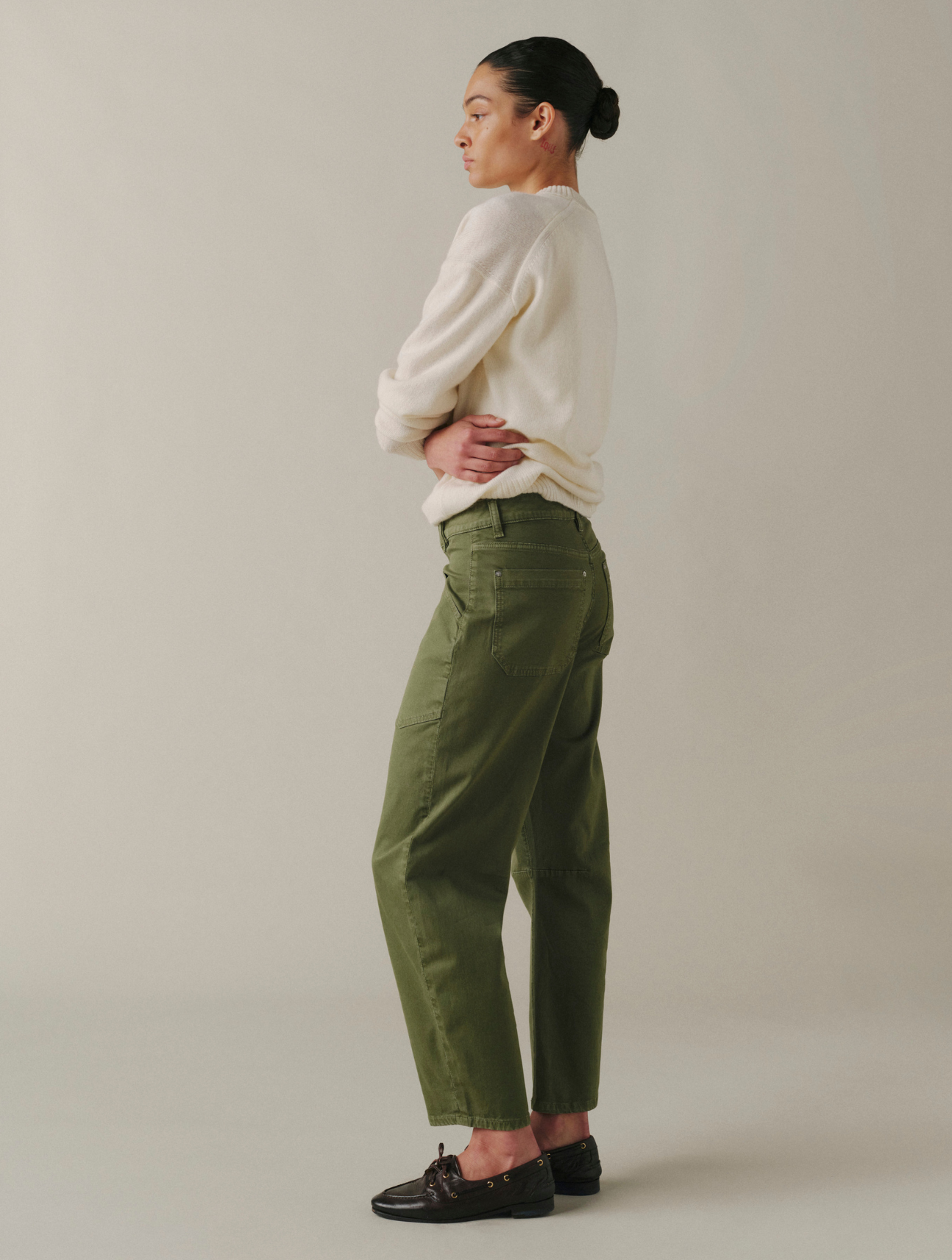 BNA Soft Curve Barrel Jeans
