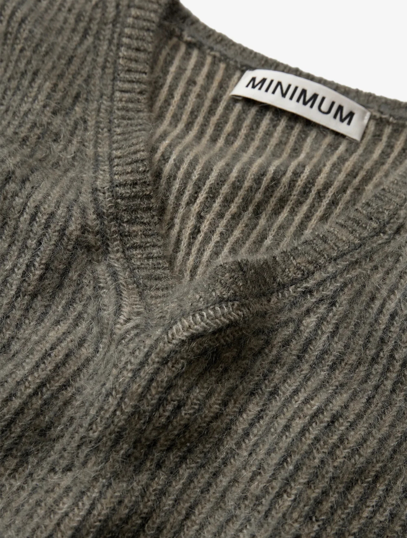 Gina V-Neck Jumper