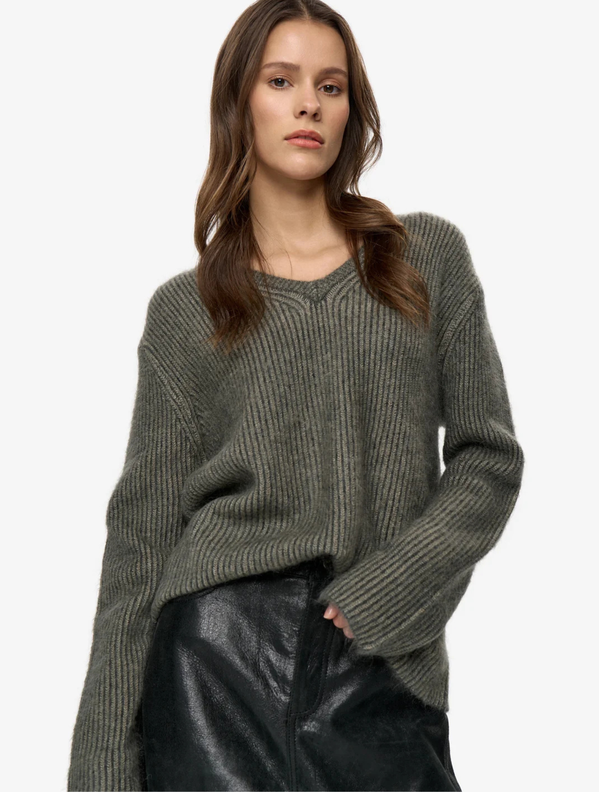 Gina V-Neck Jumper