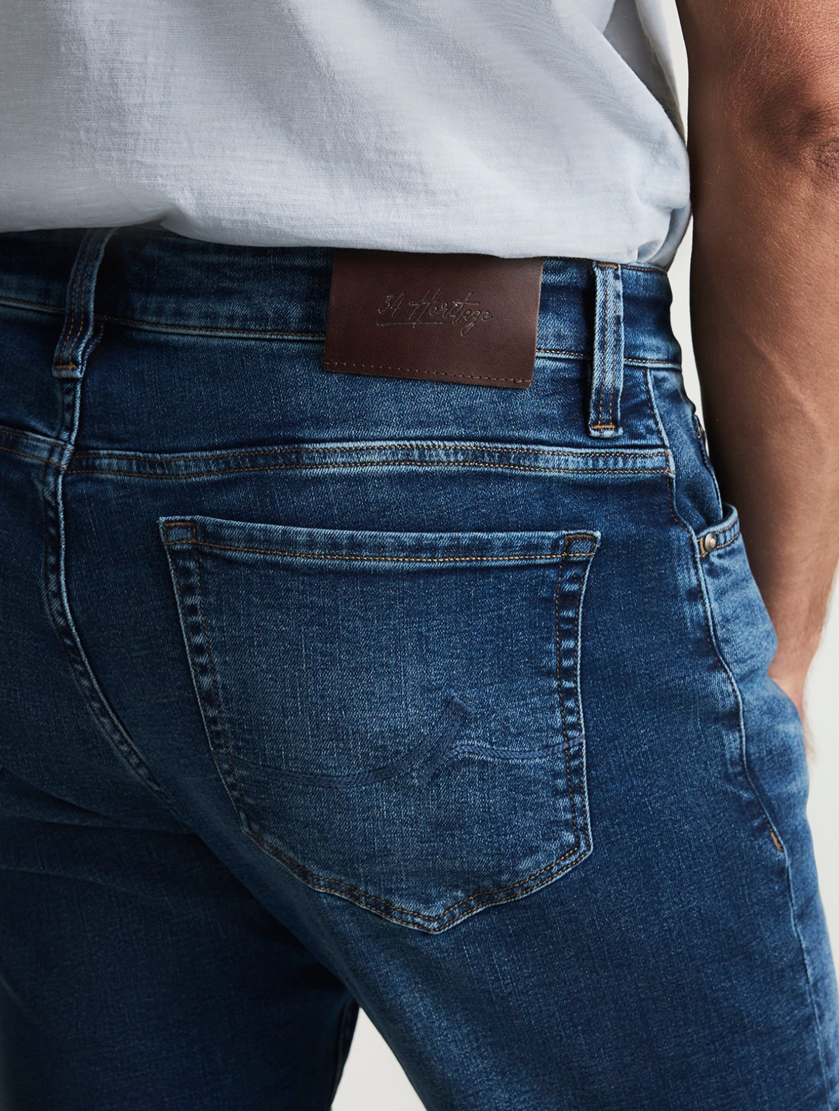 Cool Tapered Leg Jeans