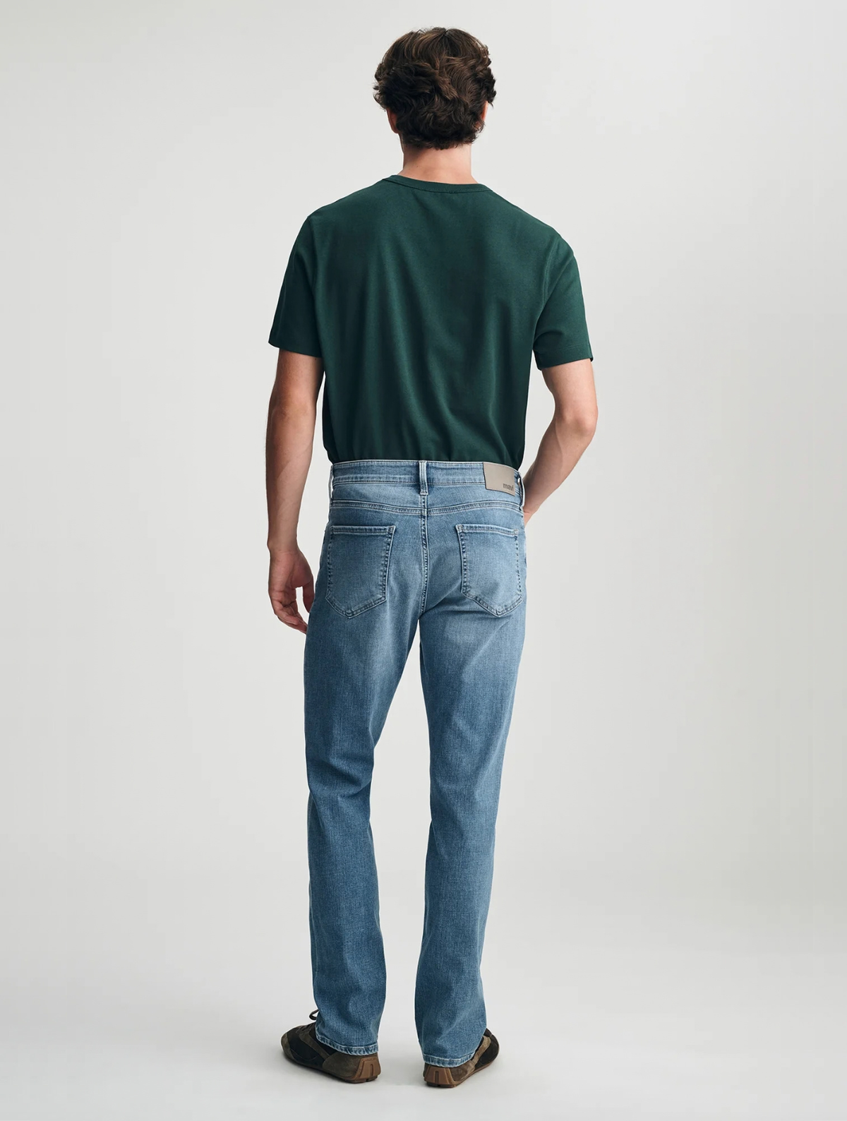 Zach Straight Leg Jeans