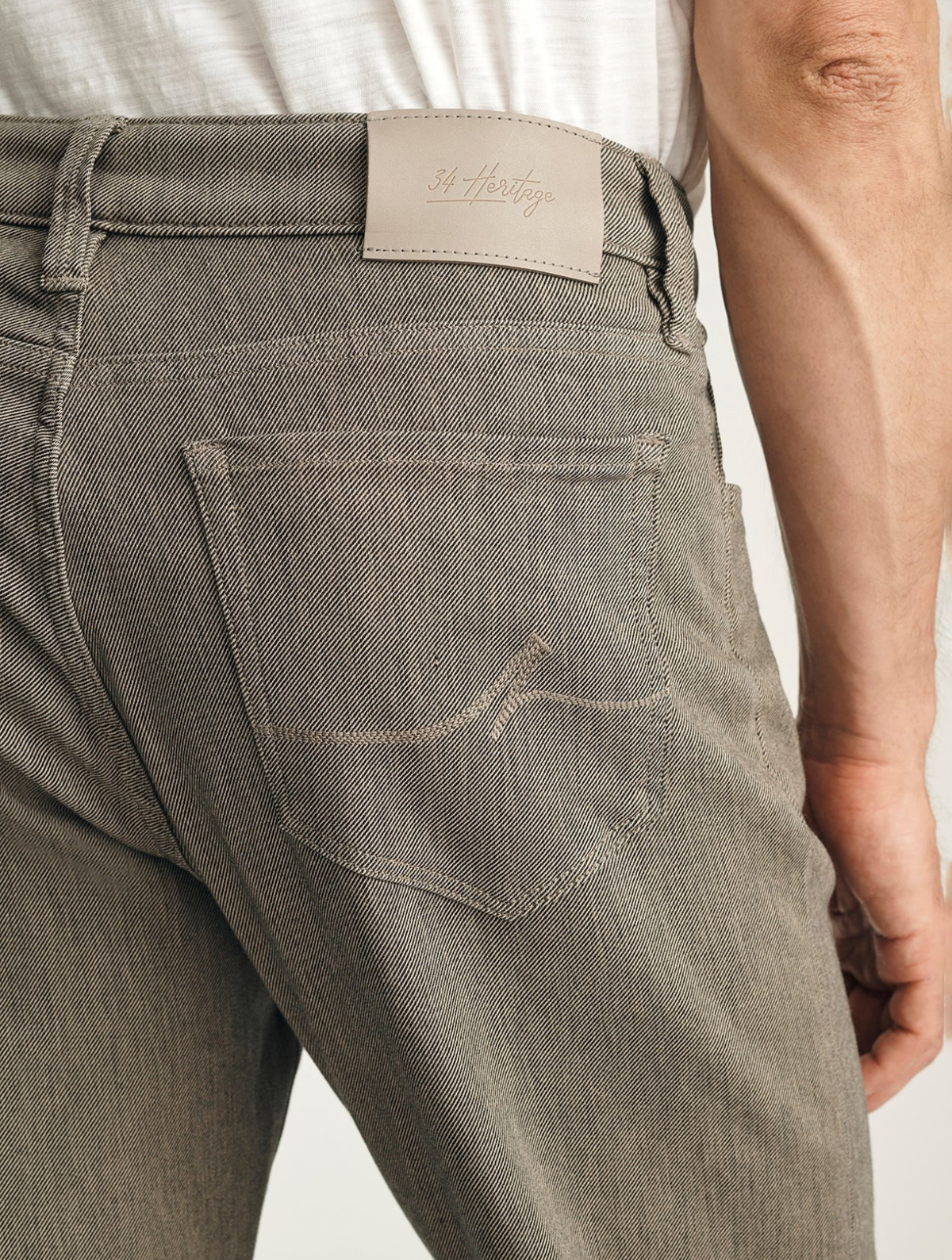 Camino Relaxed Straight Leg Pants