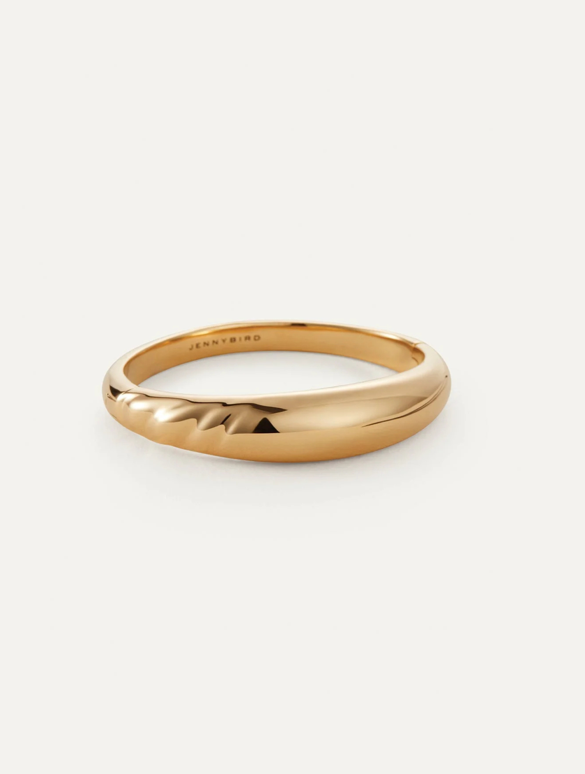 Nelle Bangle