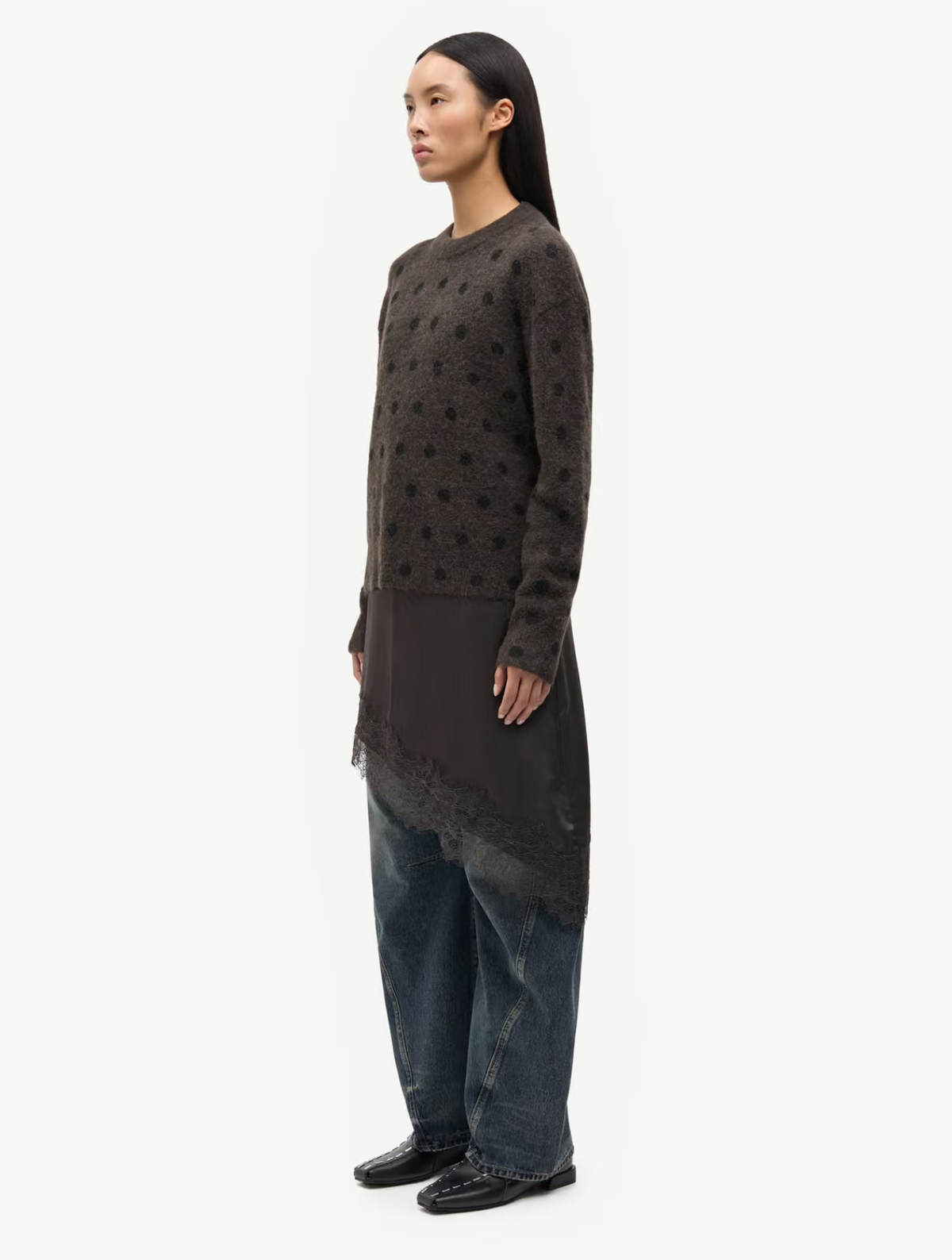 Anour O-N Sweater