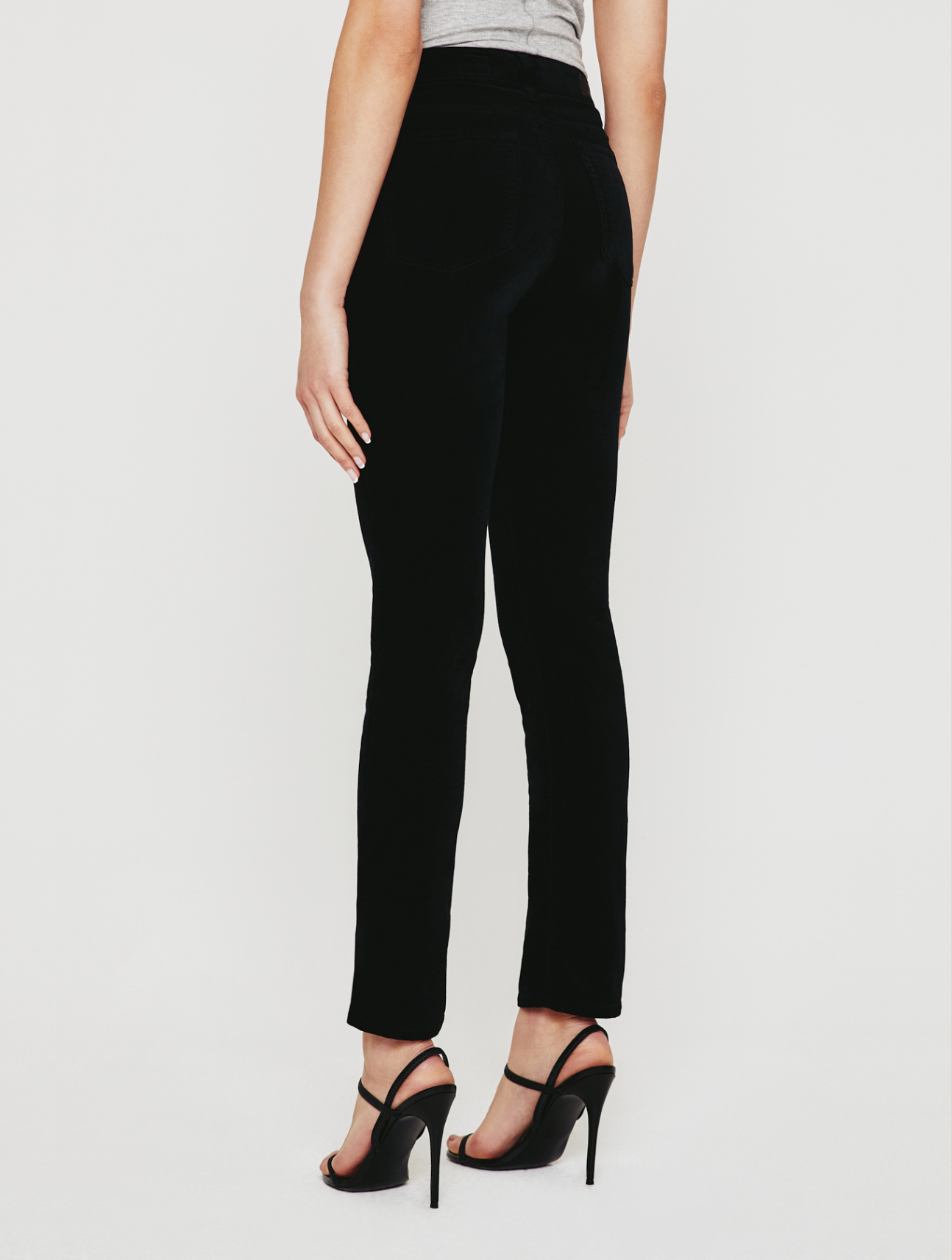 Mari High Rise Slim Straight